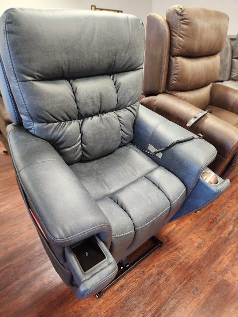 Lift chair recliners